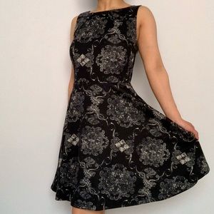 Jacquard Sleeveless Formal Cocktail A-line Fit n' Flare Dress in Navy, Cream (M)